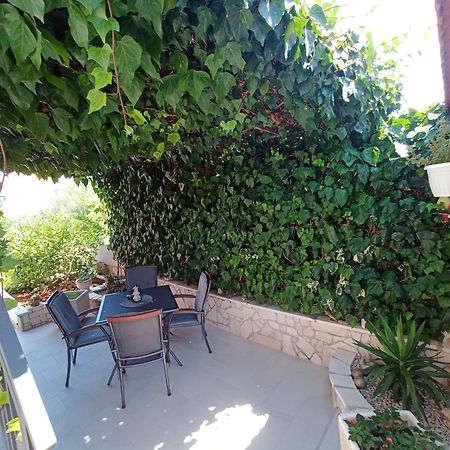 Jagoda Apartman Zrnovo エクステリア 写真